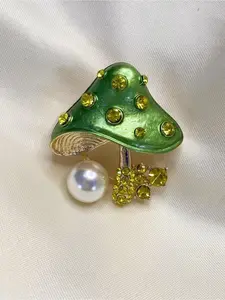 New Fashion Rhinestone Enamel Mushroom Brooch, Women's Coat and Dress Badge, Corsage Jewelry Gift