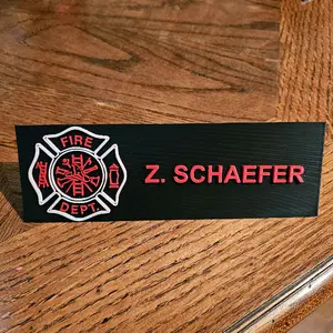 Custom 3D Printed Desk Nameplate with Built-In Stand – Personalized Office Sign