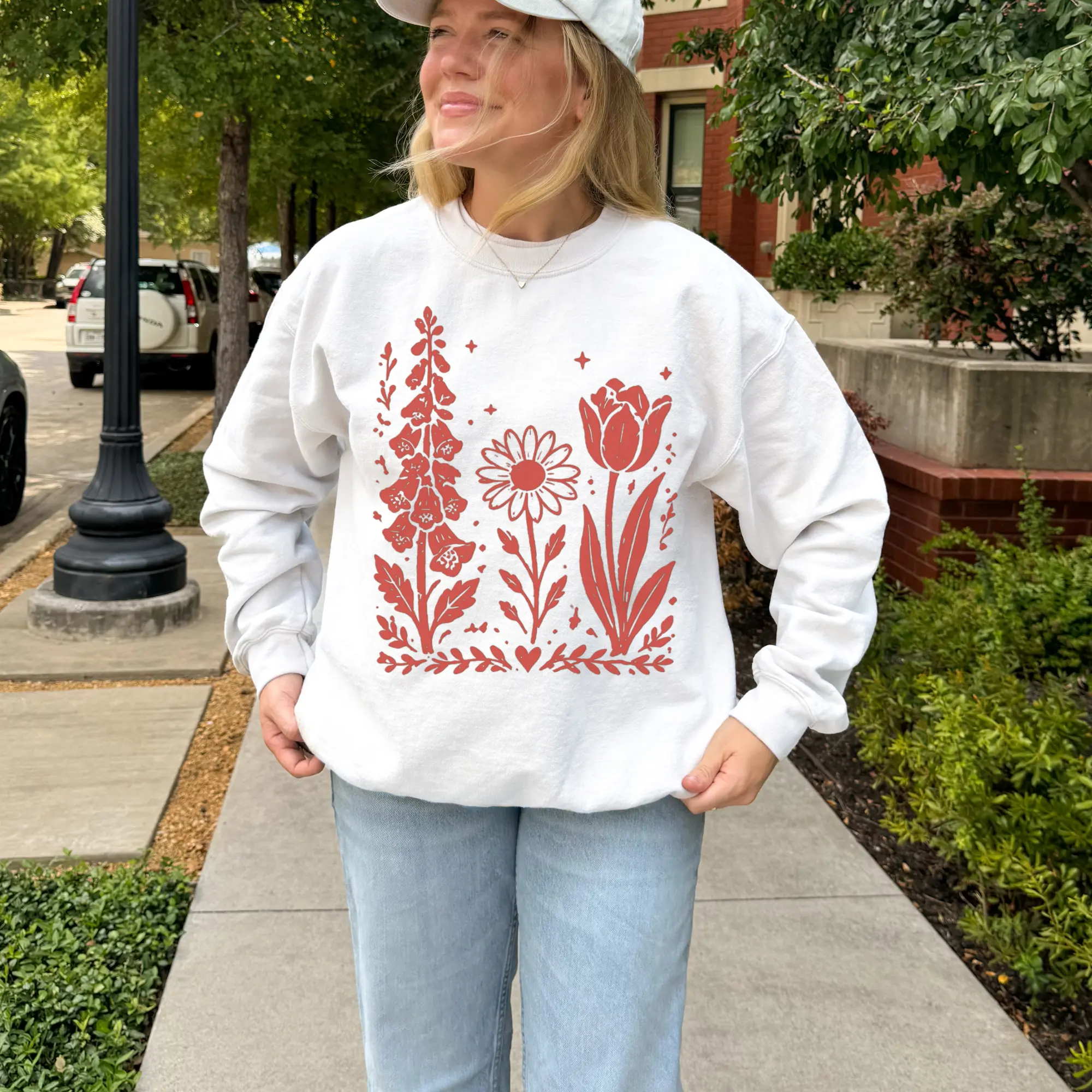 Foxglove Daisy Tulip Sweatshirt | Tulip Daisy Botanical Crewneck