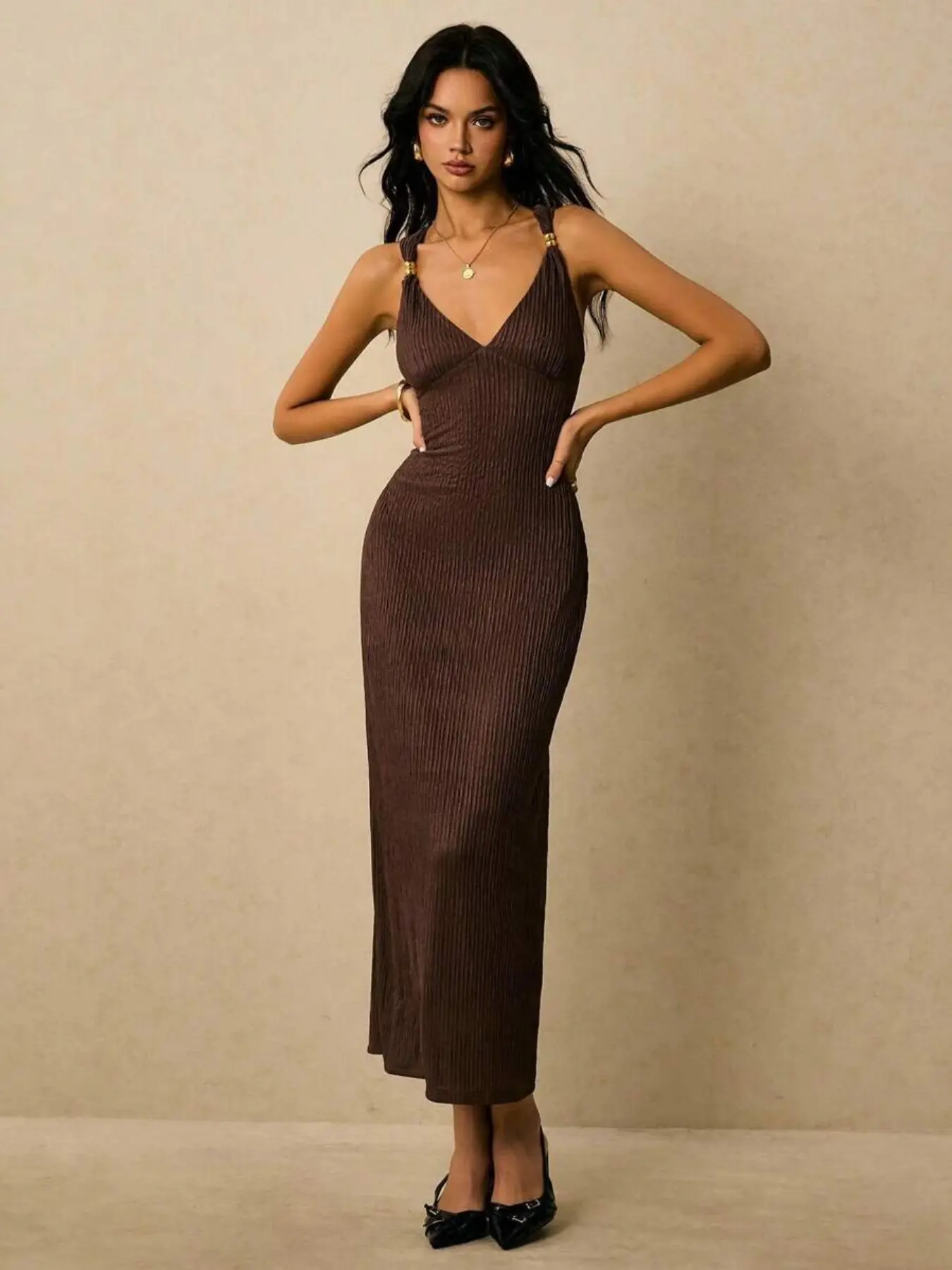Women's Knit Dress with Metal Button Decor, Backless Sleeveless Spaghetti  Strap Maxi Dress, Bodycon Pencil Dress, Elegant Summer Fashion, Y2K Country  Concert - TikTok Shop