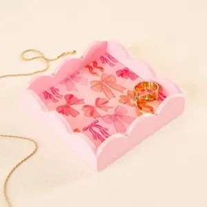 Blushing Bows Scallop Trinket Tray