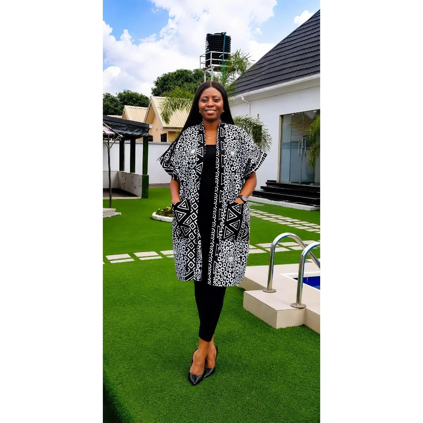 Elegant Black and White Patterned Kimono Coat for Women - Perfect for Casual and Formal Wear