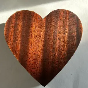 Heart box mahogany