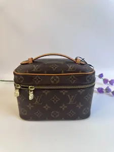 Pre-owned Louis Vuitton leather Toiletry Bags Nice mini Toiletry Bag 【BF 12Z】 ty