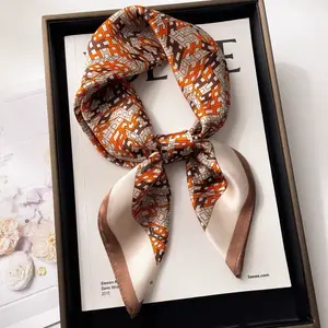 Women's scarves, small square scarves, women's versatile scarves, spring, autumn, winter, professional decoration scarves, elegant women's scarves, can decorate bags