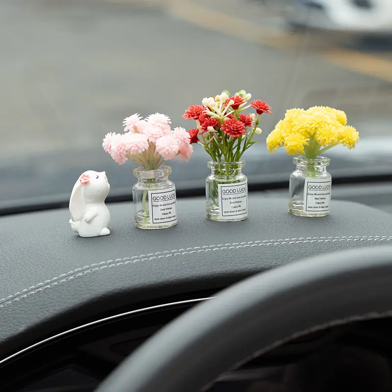 Healing-style small vase car interior ornament, dashboard car decoration, car screen bouquet, cute little rabbit decoration for women's cars