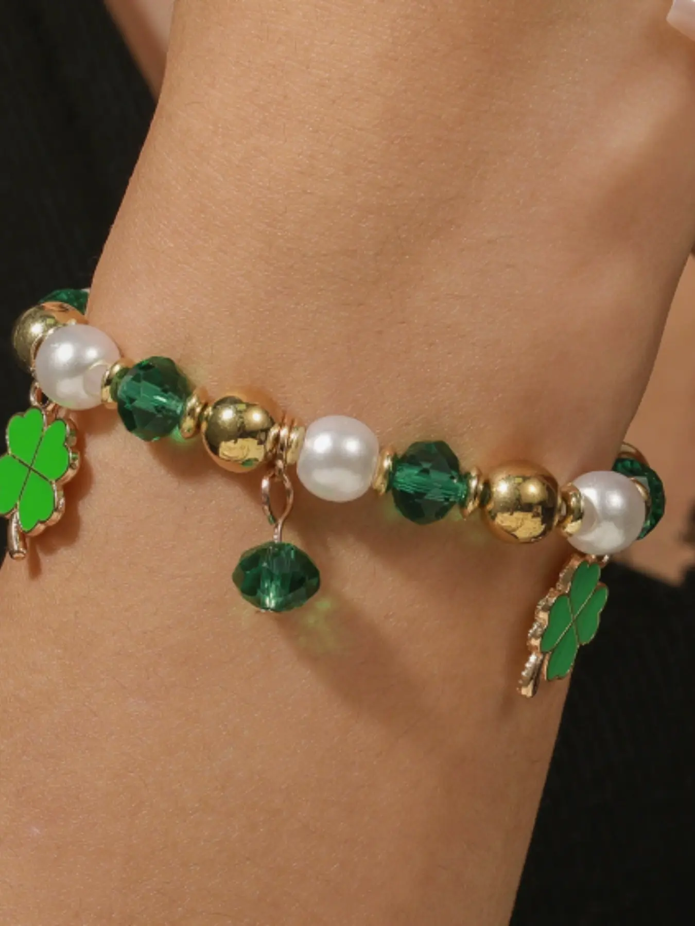 New St Patrick's Day Bracelet, Irish Clover Lucky Pearl Chain, Casual Elastic Cord Accessory, No Choking Hazard Warning