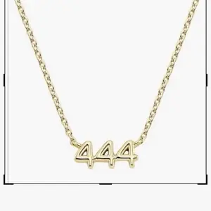 Latest Trendy variety fashion on jewelry and accessories