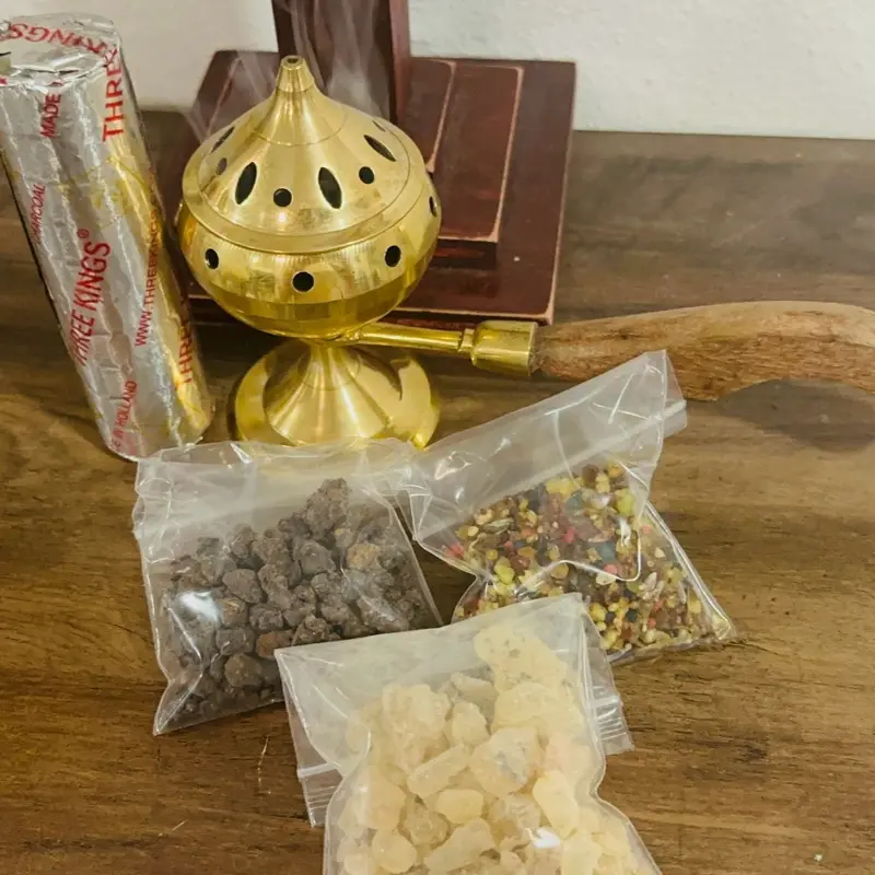 Paquete Incensiario Para Oracion y Meditacion con Mango de Madera Religious Incense