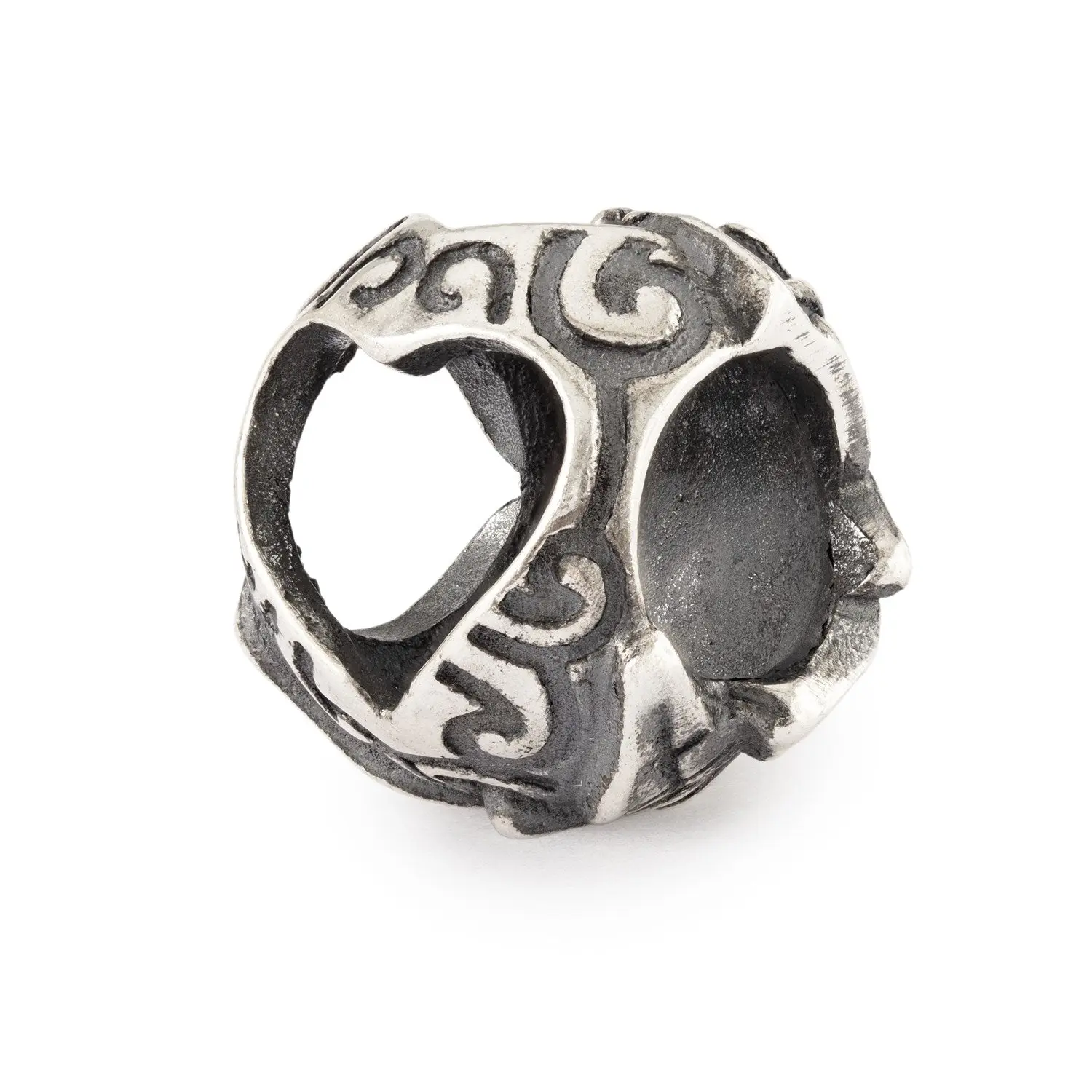 Poinsettia, Silver Bead