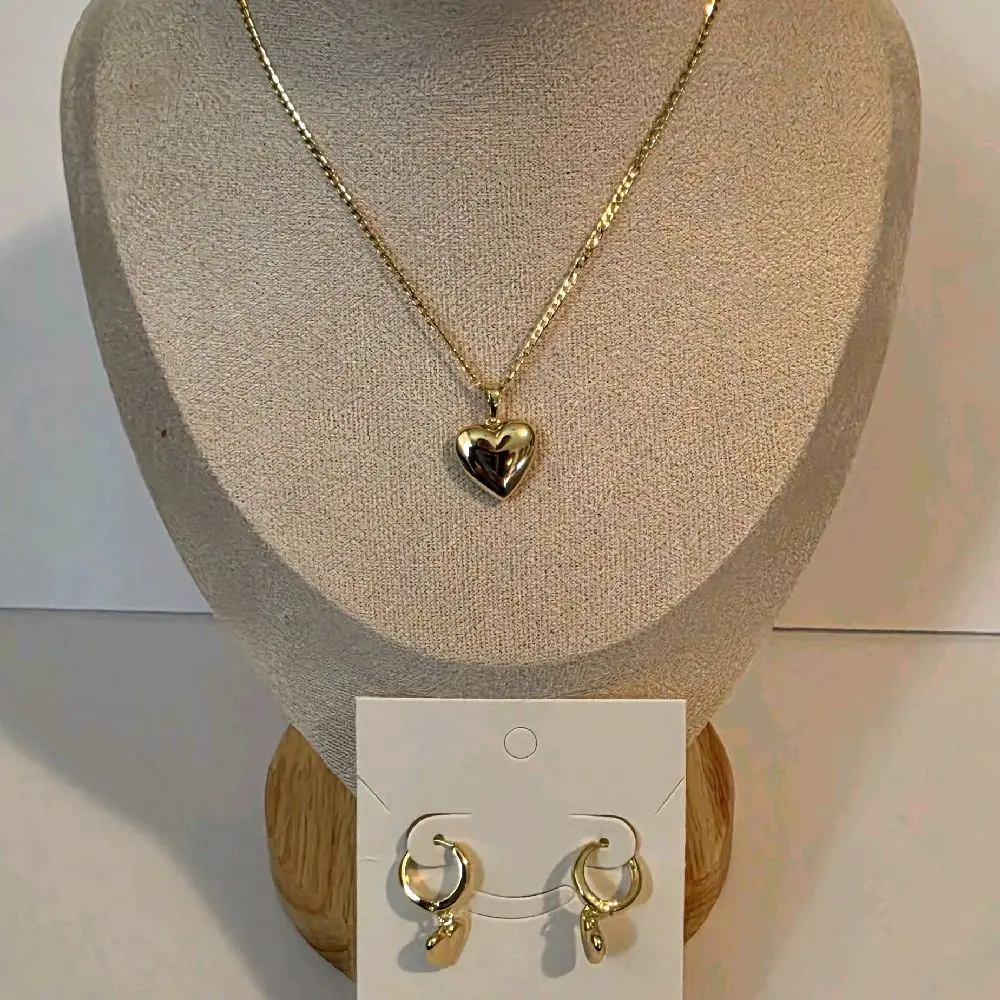Elegant set  With Heart Pendant and Earrings  14k Gold-Filled High-Quality 14k ORO LAMINADO DE ALTA CALIDAD