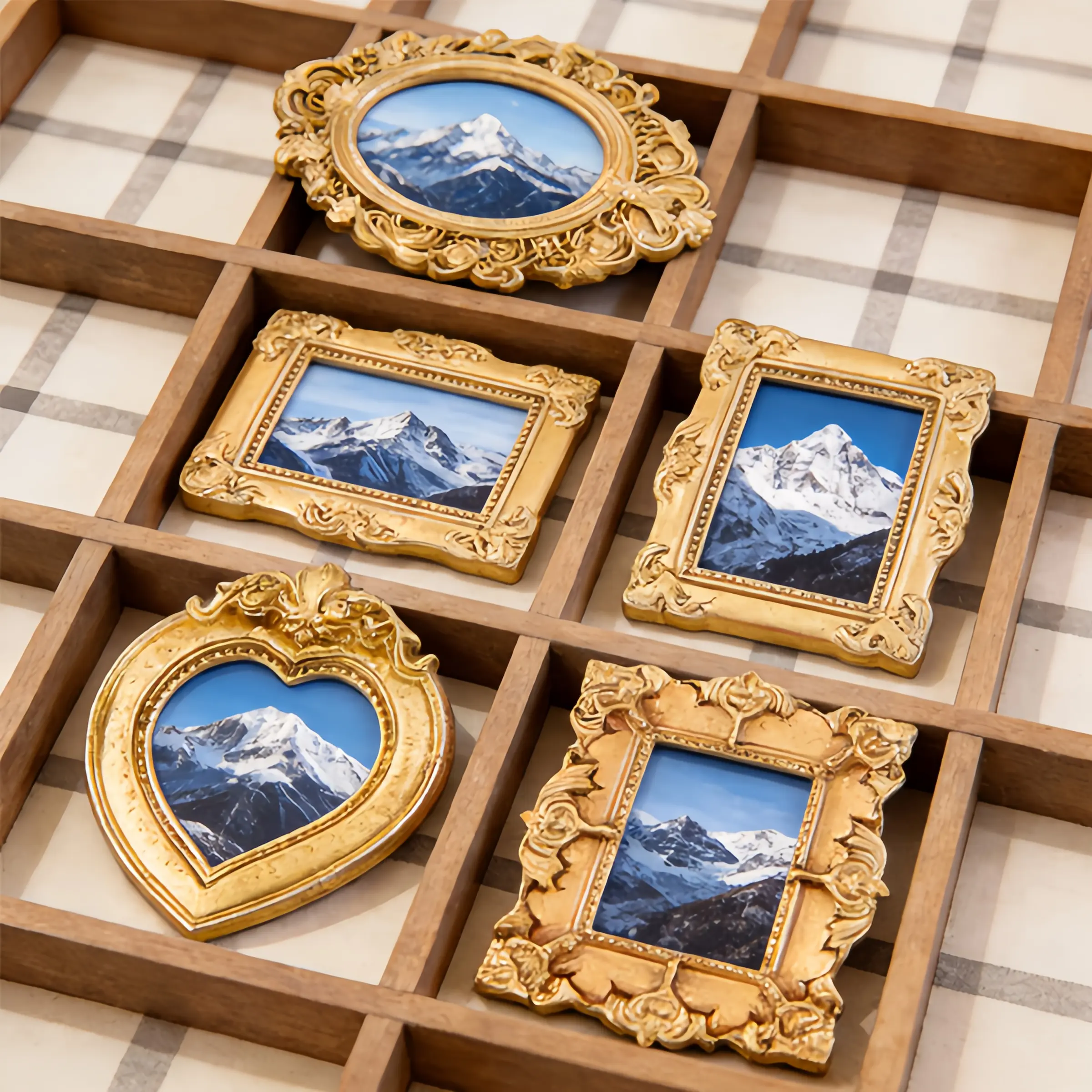 12 PCS Vintage Baroque Resin Picture Frame Set, Ornate Mini Home Decor Accessory for DIY Crafts, Dollhouse Decoration Items, Antique Style Vintage Square Frame Wall Accent