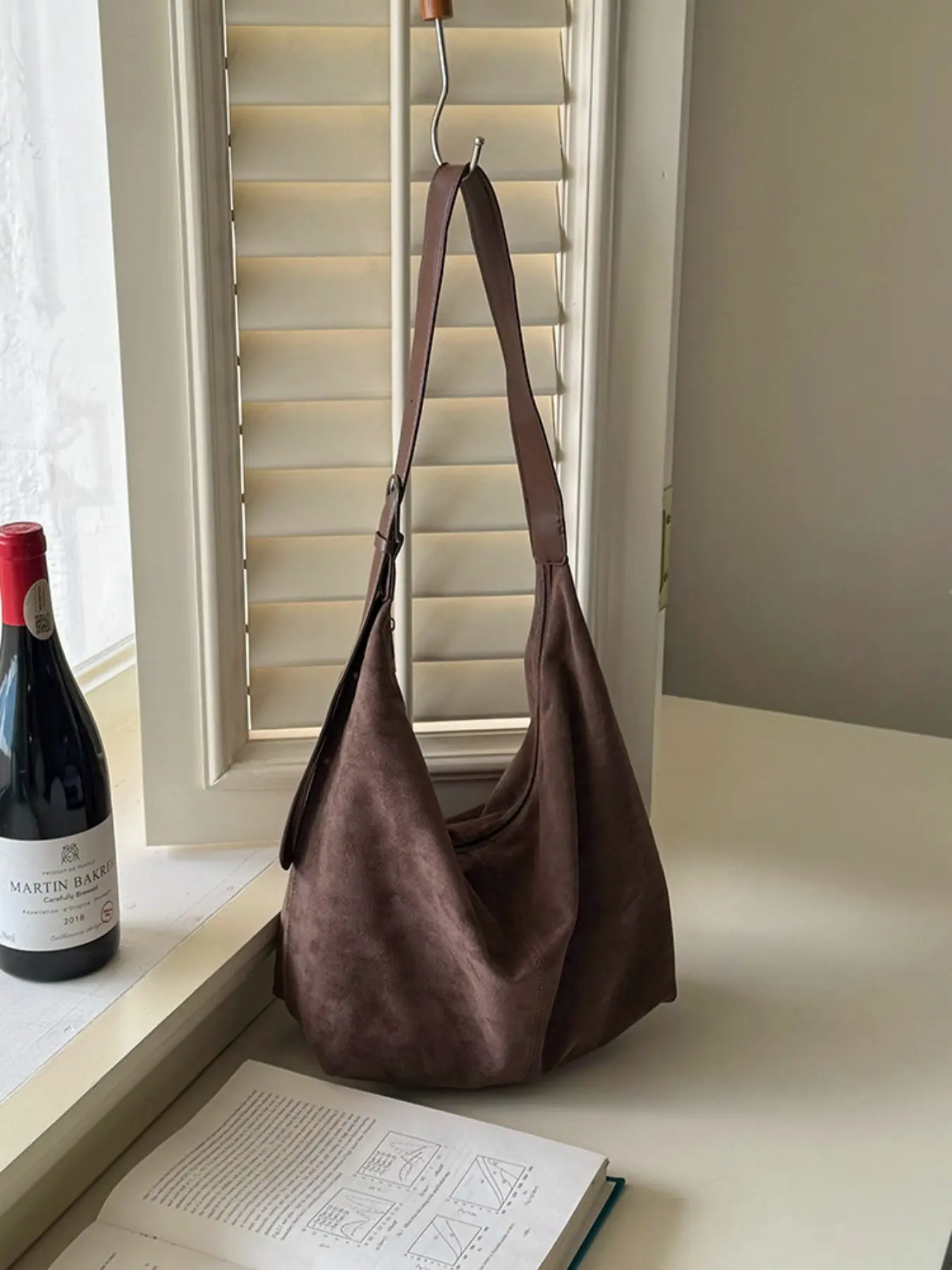 New Fall Winter Versatile Crossbody Bag, Handbag Crossbody Bag, Fashionable Bag, Casual Trendy Bag, Vintage Large Capacity Commuter Tote, Hobo Crossbody Bags, Suede Velvet Shoulder Bag for Women, Hobo Purse