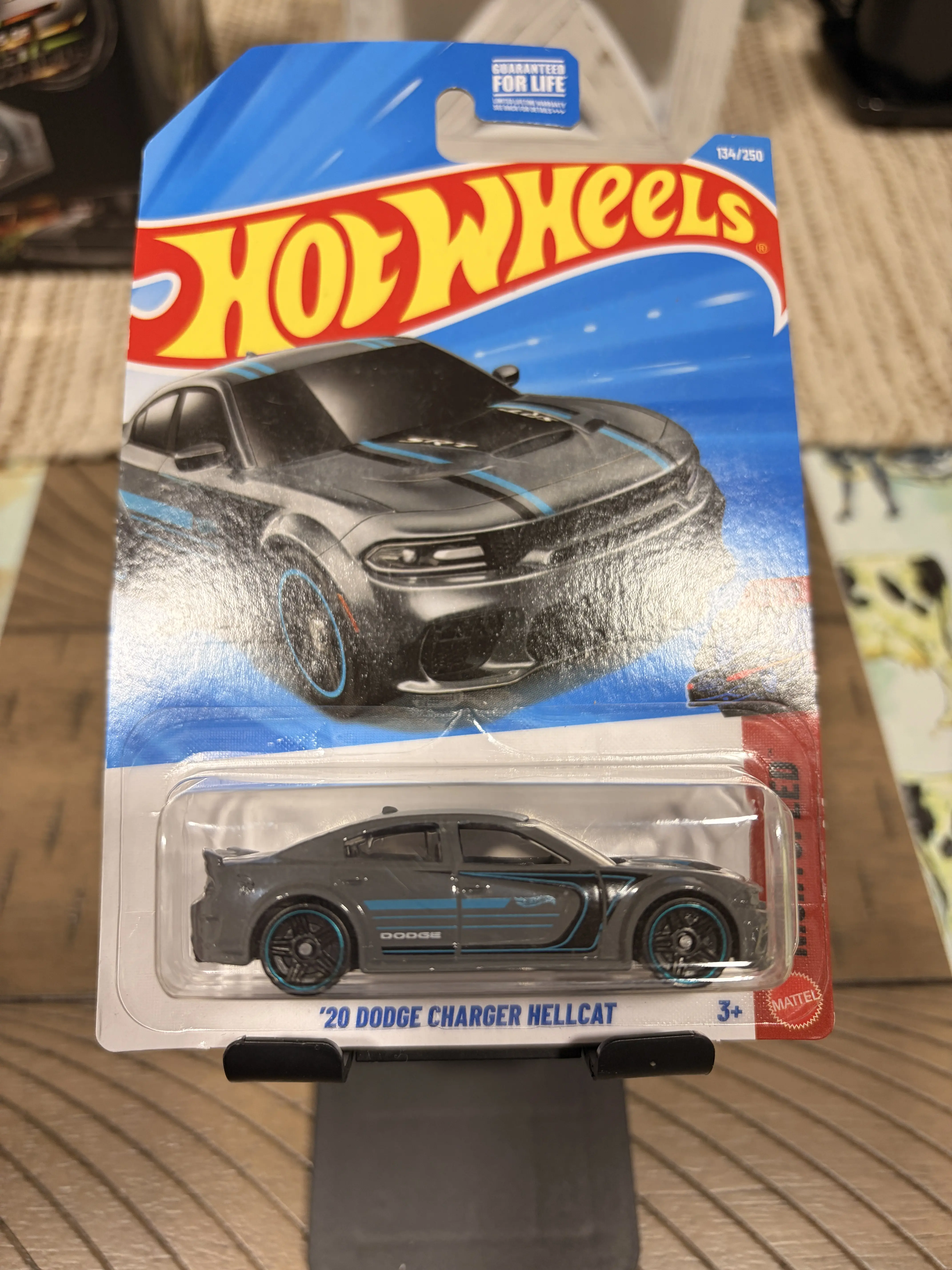 HotWheels '20 Dodge Charger HELLCAT