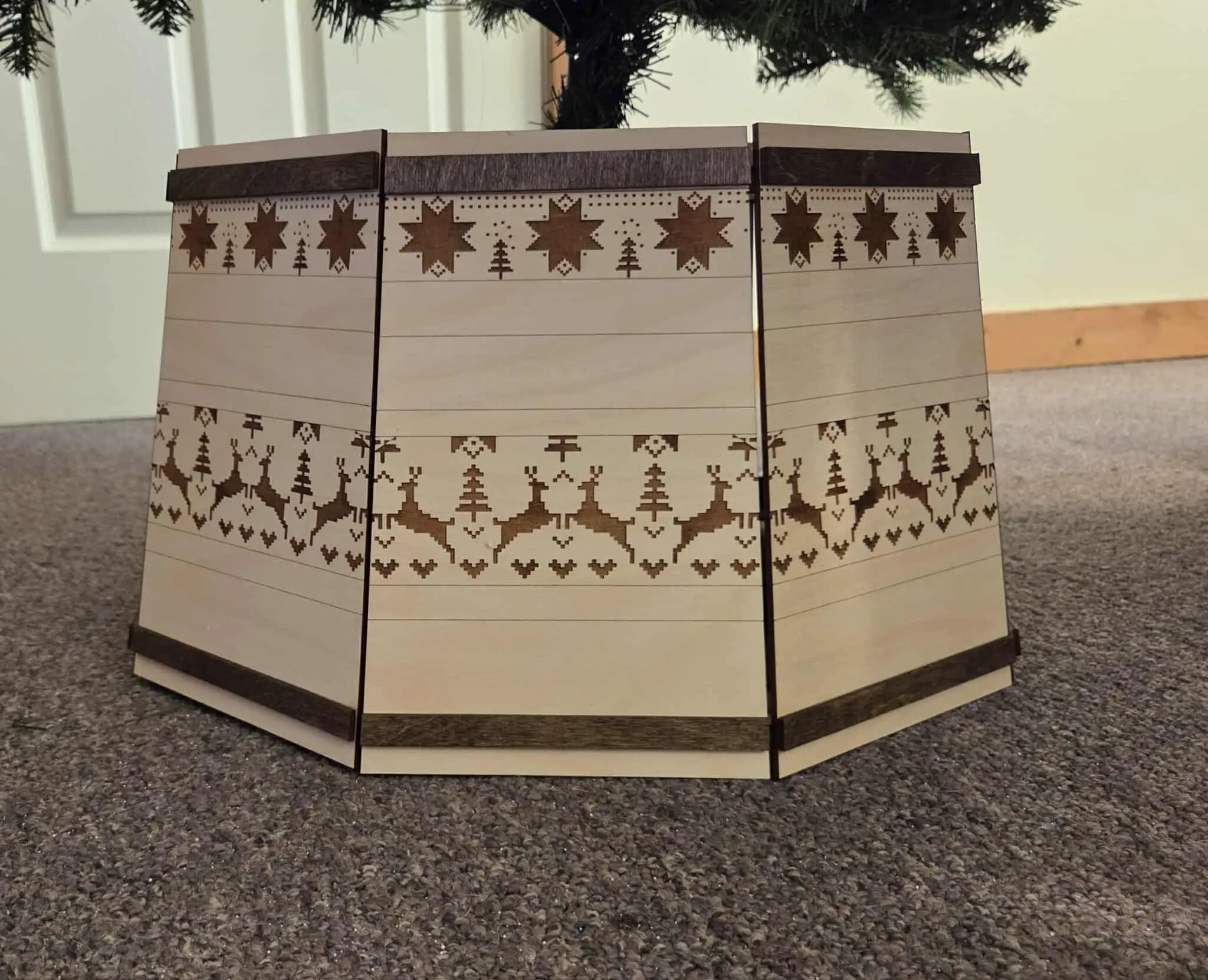 Wooden Christmas Tree Collar