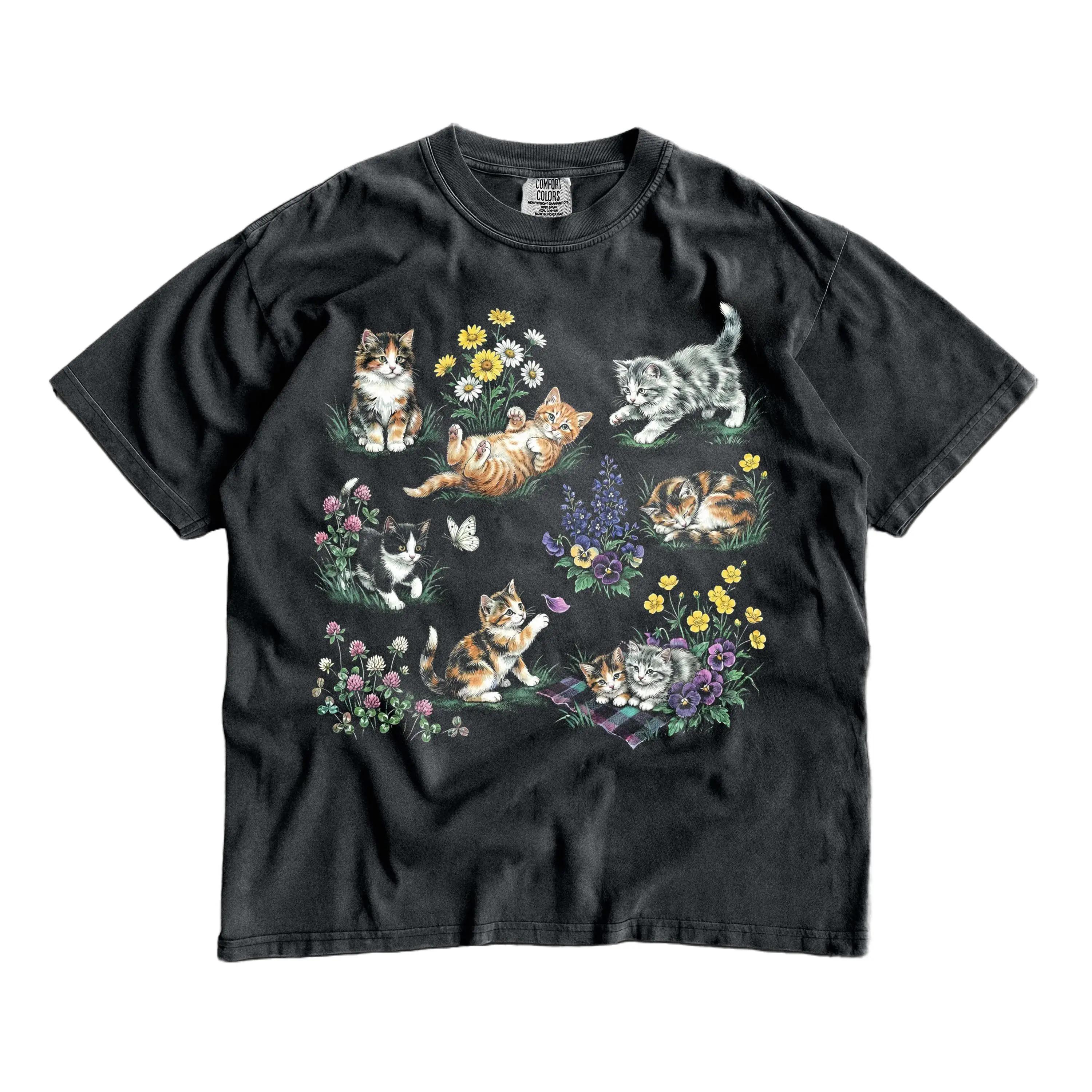Comfort Colors Retro Kittens T-shirt – Men & Women’s Unisex Graphic Tee – Vintage 90s Cottagecore Cat Tee – Cute Pet Floral Top – Nature Shirt