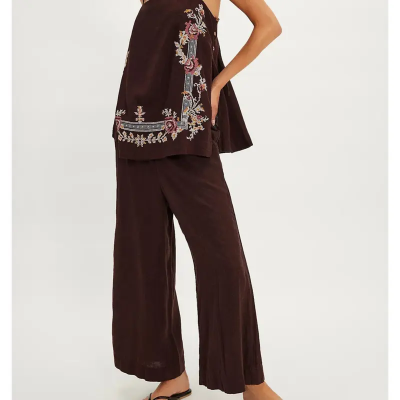 Women Boho Floral Embroidery 2 Piece Outfit Square Neck Spaghetti Strap Sleeveless Cami Tank Top & Elastic High Waist Wide Leg Palazzo Pants Matching Set, Soft Lightweight Linen Blend Relaxed Loose Fit Co Ord Loungewear Suit