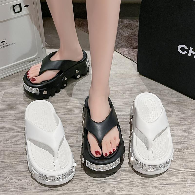 Women's Chunky Platform Casual Shoes Collection – 6 Styles in Black & White