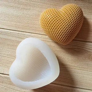 1pc Silicone Candle Mold, 3D Grid Heart-shaped Scented Candle Soap Mold, Plaster Resin Decoration Making Tool Eid Al-Adha Mubarak
