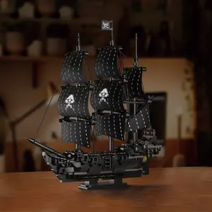 Pearl Pirate Ship Building Blocks Set, Dark Style, 774 Pieces, High-Resolution Sails, Home Assembly Toy & Desktop Decoration Gift, Building Block Sets