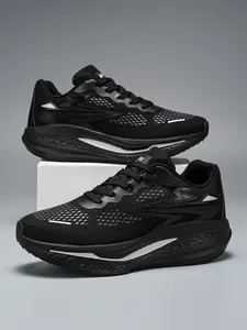 Men's Plus Size Lightweight Running Shoes with Carbon Plate, Breathable Colorblock Upper and Lightning Logo Design, Comfortable Cushioning and Strong Grip Sole for Running and Daily Wear, Sporty Running Shoes