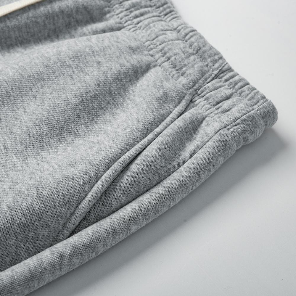 3-pack men’s casual athletic shorts, loose and versatile outdoor shorts, solid color with a simple drawstring design, suitable for everyday commuting and running.