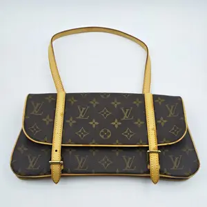 Pre-owned LOUIS VUITTON X098 Pochette Marelle Monogram Crossbody Bag Glamorous Shoulder Bag (26.05.06), Glamorous Shoulder Bags