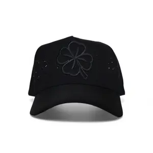 Trébol Total Black - Caballo Blanco