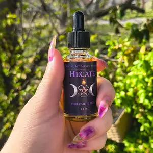 Hecate-deity ritual oil for spiritual practice