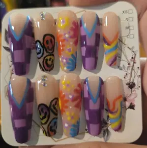 on live nail picking-customize own nails