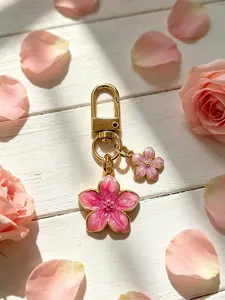 Elegant Alloy Material Women's Keychain, Cherry Blossom Design, Car Key Fob, Bag Decoration, Travel Accessory, Gift for Friends, Floral Pattern Keychain, Stylish Keychain
