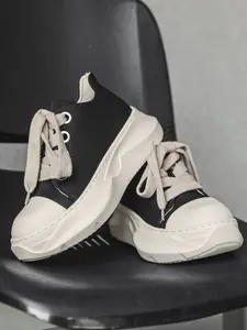 Men's Black - White Thick - soled Casual Shoes, Retro Trendy Style, Canvas - spliced Material, Thick Sole & Eye - catching, Comfortable on Feet, Ideal for Daily Outfits & Trendy Displays, Casual Trainer Shoes