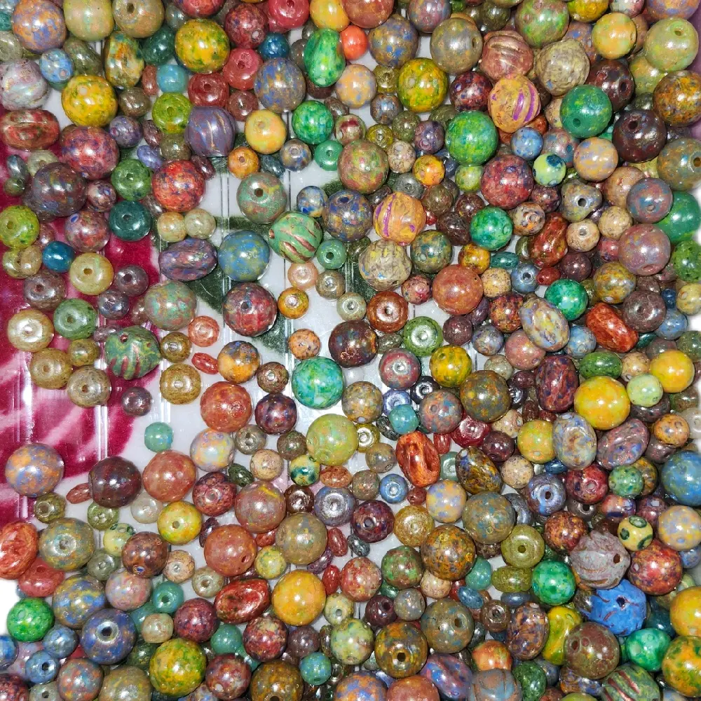 Czech Glass Beads - Vibrant Colors and Unique Patterns for Jewelry Making and Crafts