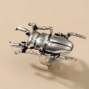 Unisex Dark Gothic Rings - Stylish Unique Beetle Design, Exaggerated Vintage Punk Style, Ideal for Parties, Music Festivals