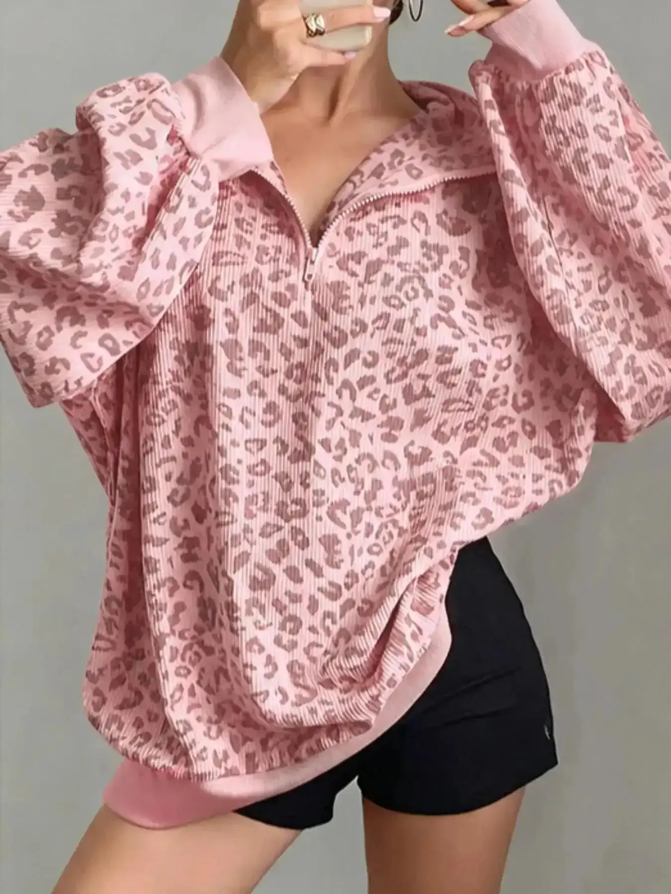 Women's Plus-Size Fashion Leopard Print Zip-Up Long Sleeve Loose Fit Hoodie, Stylish Casual Winter Sweatshirt, Hoodies Tunic for Everyday Wear, Womenswear, Zipper Closure, Wardrobe Staple, Trendy, Essential