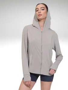 Women’s Sheer Workout Jacket with High Neck and Pockets – Long Sleeve Lightweight Activewear for Fitness and Outdoor Sports