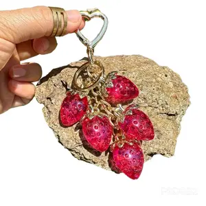 Handmade Red Resin Strawberry Cluster Keychain, Cute Fruit Bag Charm Accessory, Lightweight Fashion Pendant for Keys, Handbags & Backpack Decoration, Minimalist Daily Use Gift Idea