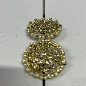 Earrings 2 pc Female