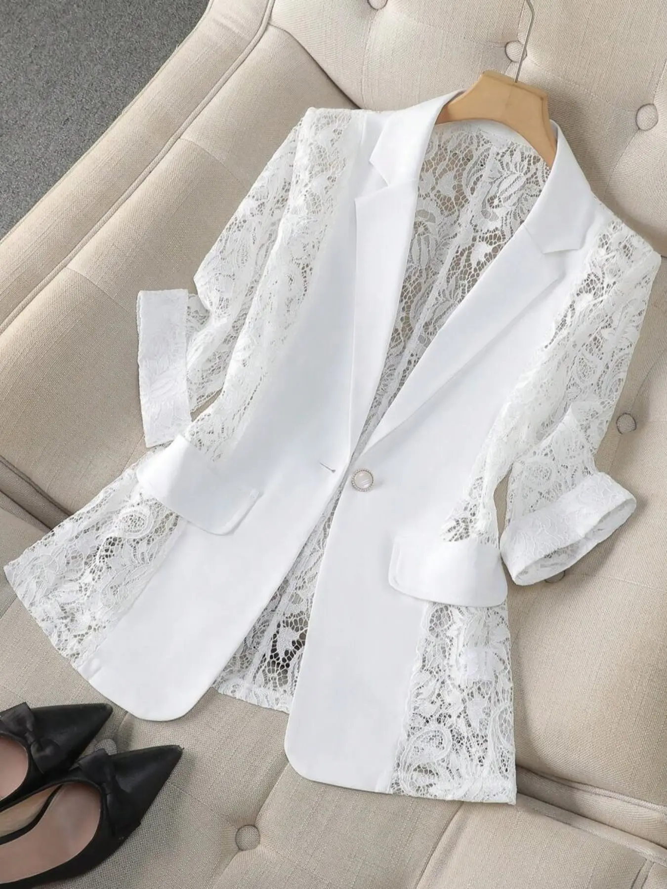 Women's Thin Lightweight Fitted Lace Patchwork Blazer Jacket, Casual Office Wear, Seven-Quarter Sleeve, Stylish and Comfortable, Spring