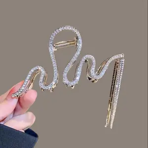 2-piece set of women's shiny rhinestone wavy tassel hair clips, ponytail and bun hair accessories, daily decoration, high-end tassel chain with rhinestones, claw clip for back-of-the-head updo, shark clip