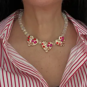 Statement handmade crystal 10 mm beads choker heart gold plated red herat conector crystal