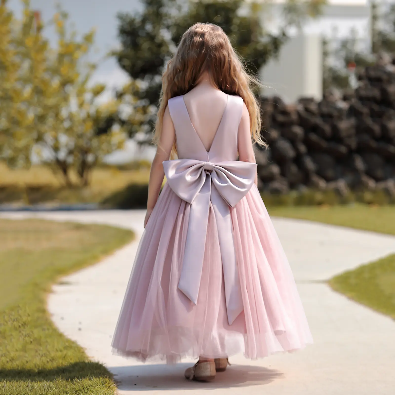 elegant flower girl dress White Flower Girl Dress with Pink Floral Waist – Elegant Wedding Dress for Girls 8 main image 0