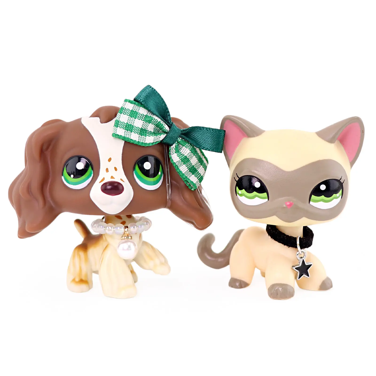 2 Pcs Mini Pet Figurines Set, Spaniel Dog & Short Hair Cat Figures with Detachable Bow, Pearl Collar & Star Pendant Accessories, Hand-Painted Collectible Animal Statues, Mini Doll Gift for Kids Girls Birthday Party Favor