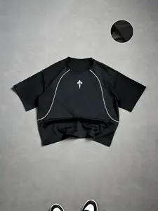 Trendy Cross Emblem Arc Stripe Cropped, Short T-Shirt Streetwear - Oversized Cropped Fit With Curved White Contrast Piping, Featuring Minimalist Cross Chest Print, Ideal For Daily Wear, Street Style Outings, Casual Hangouts - Unisex Tee Wit