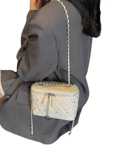 Elegant Rhombic Diamond Box Bag, Silver Color Chain & Rose Pendant, Women's Luxurious Crossbody Bag, Stylish and Chic Accessory