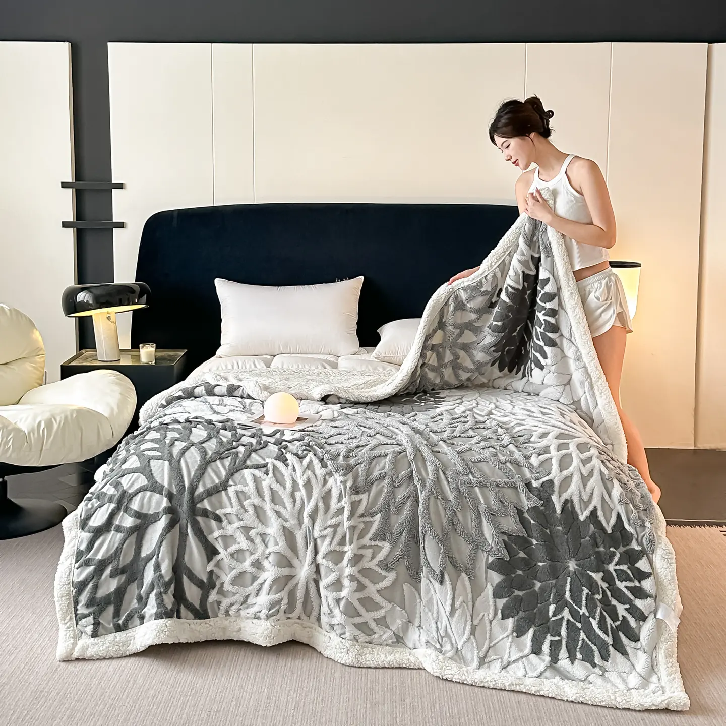 2026 New Arrival: Dark Gray Blanket with Jacquard Openwork Design, French Style, Luxury Blanket—the Perfect Holiday Gift for Friends! Decorative blanket. Bedroom decor, a little surprise for your room.