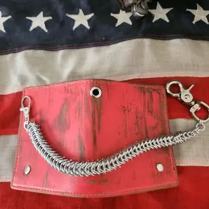 18in. Weave box chain polished steel wallet chain
