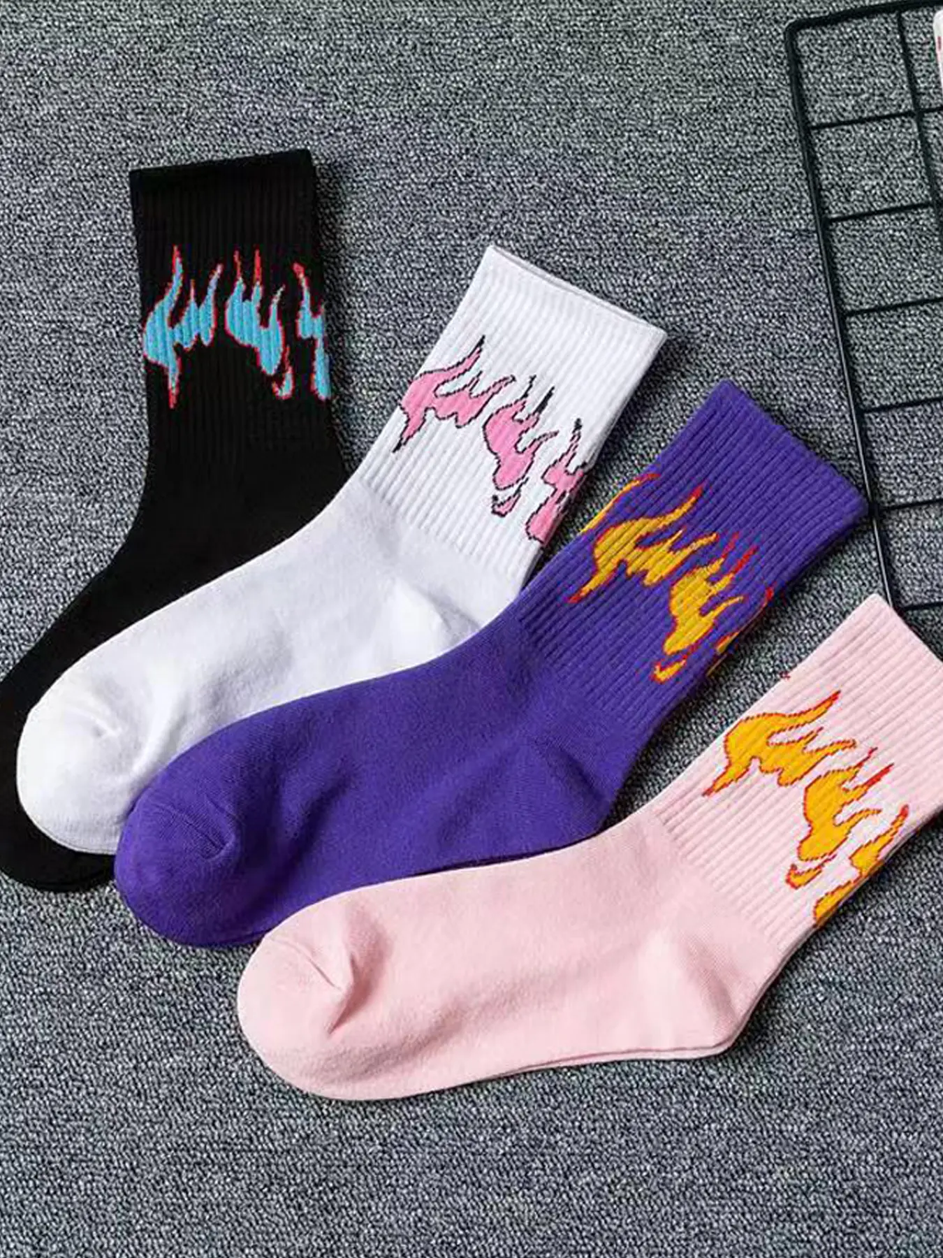 Men's 4 Pairs Fire Pattern Novelty Casual Crew Socks, Anti-odor Ribbed Knit Socks, Street Hip Hop Mid-calf Socks, Multipack Comfy Breathable Socks for Men, Men's Socks & Hosiery