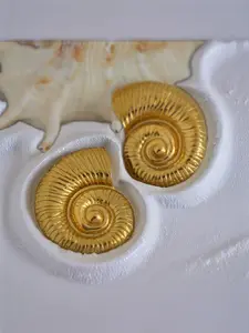 European and American Non-Fading Titanium Steel Conch Earrings Gold Niche Light Luxury Fashion High-End Earrings