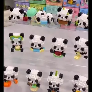 Cute Panda Building Block Set, Desktop Decoration Ornament, Holiday Birthday Gift, Fun Assembly Kit, Perfect for Kids and Adults
